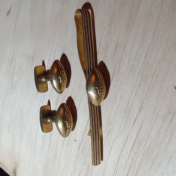 Other - 👍 8 for $30 Vintage cuff links tie clip set football sports